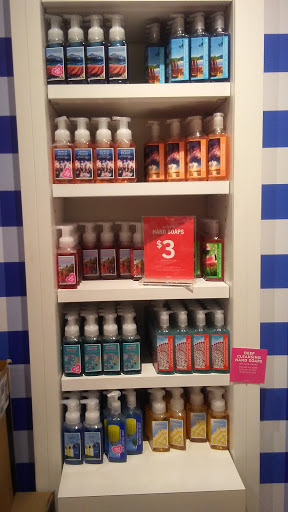 Beauty Supply Store «Bath & Body Works», reviews and photos, 34986 Midway Outlet Dr, Rehoboth Beach, DE 19971, USA
