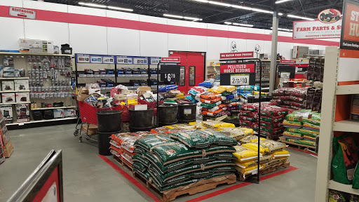 Home Improvement Store «Tractor Supply Co.», reviews and photos, 815 Newfield St, Middletown, CT 06457, USA