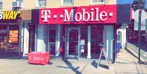 Cell Phone Store «T-Mobile», reviews and photos, 5670 Riverdale Ave, Bronx, NY 10471, USA