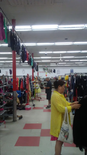 Thrift Store «Village Discount Outlet Store 08», reviews and photos, 3301 W Lawrence Ave, Chicago, IL 60625, USA