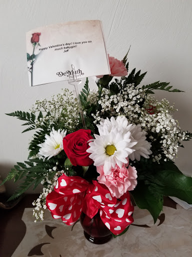 Florist «DeMuth Florist», reviews and photos, 302 Pittsburgh St, Connellsville, PA 15425, USA