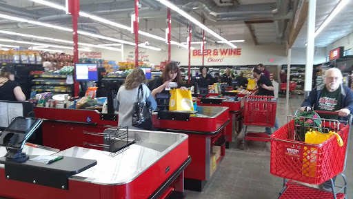 Grocery Store «Grocery Outlet Bargain Market», reviews and photos, 16261 US-101 #17, Brookings, OR 97415, USA