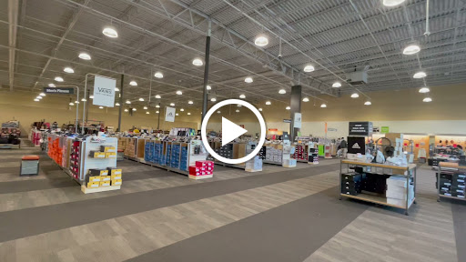 Shoe Store «DSW Designer Shoe Warehouse», reviews and photos, 520 E Waterfront Dr, Homestead, PA 15120, USA