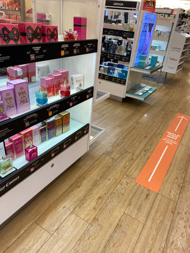 Hair Salon «Ulta Beauty», reviews and photos, 680 Ernest W Barrett Pkwy NW, Kennesaw, GA 30144, USA