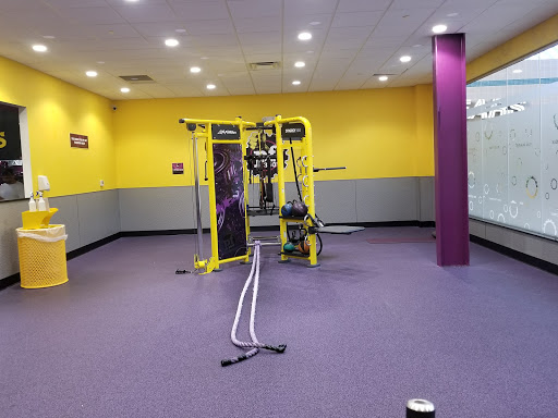 Gym «Planet Fitness», reviews and photos, 230 Southpark Cir, Colonial Heights, VA 23834, USA