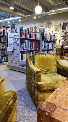 Book Store «Totem Books», reviews and photos, 620 W Court St, Flint, MI 48503, USA