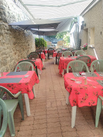 Atmosphère du Restaurant français L'Alezan à Orry-la-ville - n°12