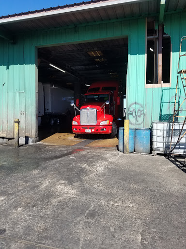 Dallas Super Truck Wash & Lube en Dallas