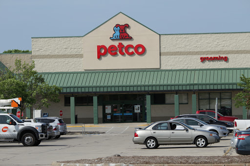 Petco Animal Supplies, 4698 S Whitnall Ave, St Francis, WI 53235, USA, 
