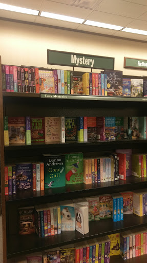 Book Store «Barnes & Noble Booksellers Ingram Festival», reviews and photos, 6065 NW Loop 410 #185, San Antonio, TX 78238, USA