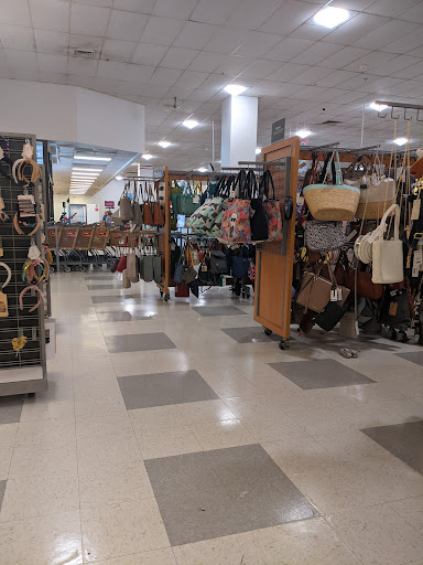 Department Store «HomeGoods», reviews and photos, 25959 Lorain Rd, North Olmsted, OH 44070, USA