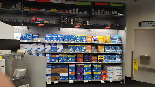 Office Supply Store «Staples», reviews and photos, 2120 SW 32nd Ave, Coral Gables, FL 33145, USA