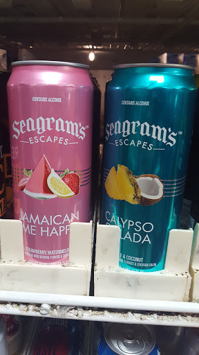 Liquor Store «Triangle Liquors», reviews and photos, 1409 Ritchie Marlboro Rd, Capitol Heights, MD 20743, USA