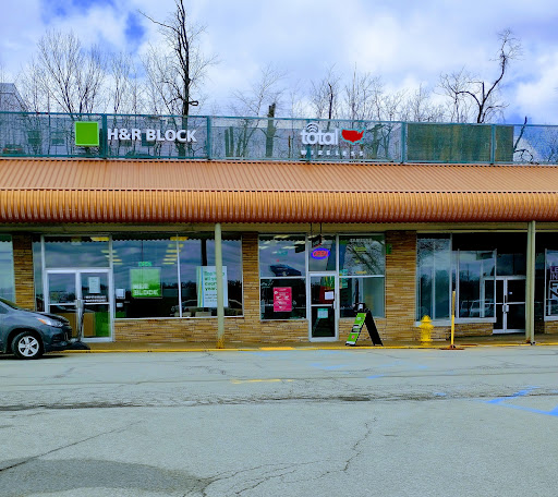 Shopping Mall «Penn Hills Shopping Center», reviews and photos, 230 Rodi Rd, Penn Hills, PA 15235, USA