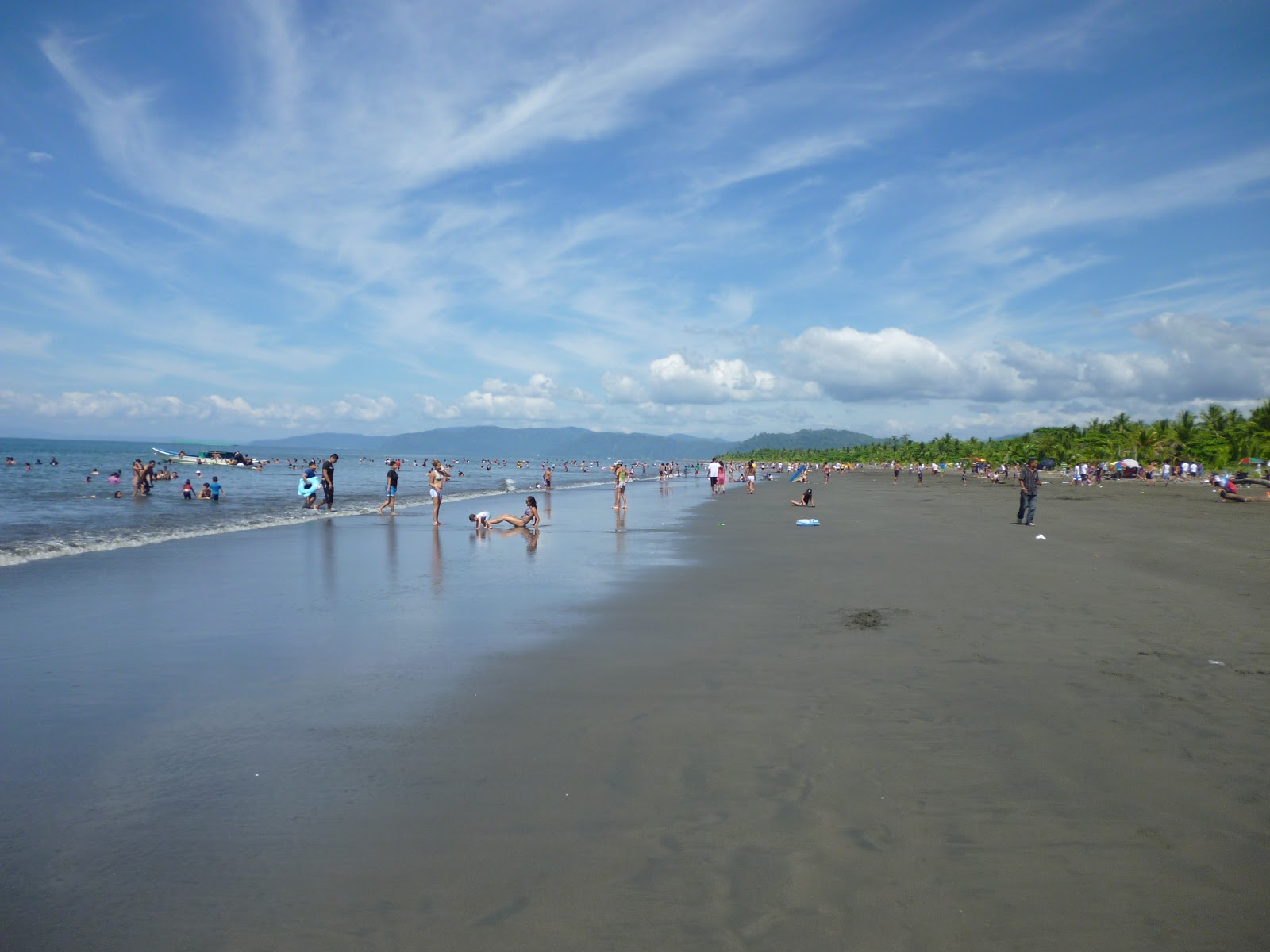 Fotografija Playa Zancudo z dolga ravna obala