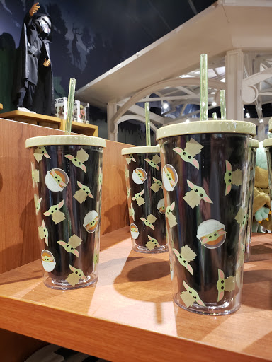 Toy Store «Disney Store», reviews and photos, 350 W Hillcrest Dr, Thousand Oaks, CA 91360, USA