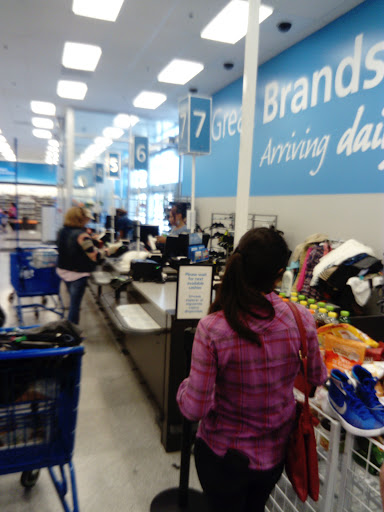 Clothing Store «Ross Dress for Less», reviews and photos, 7065 Cermak Rd, Berwyn, IL 60402, USA