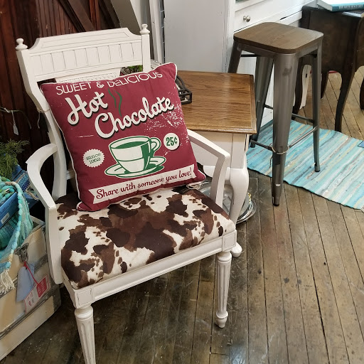 Antique Store «A Corner Cottage», reviews and photos, 895 Conner St, Noblesville, IN 46060, USA