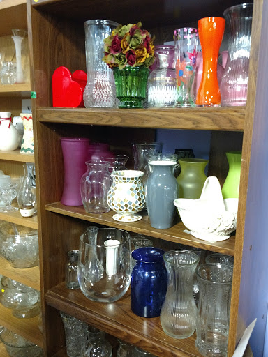 Thrift Store «Freedom Treasures Resale Store», reviews and photos, 7570 Cooley Lake Rd, Waterford Twp, MI 48327, USA