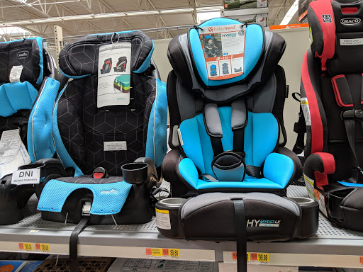 Department Store «Walmart Supercenter», reviews and photos, 121 W Elmsley Dr, Greensboro, NC 27406, USA