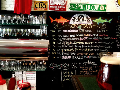 Liquor Store «Louisville Beer Store», reviews and photos, 746 E Market St, Louisville, KY 40202, USA