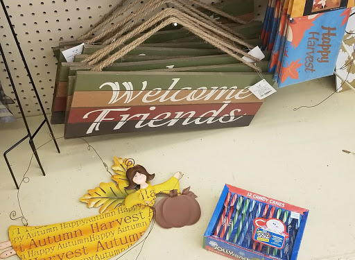 Craft Store «Hobby Lobby», reviews and photos, 52 E Ogden Ave, Westmont, IL 60559, USA