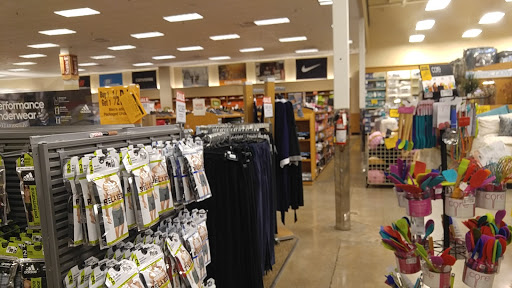 Grocery Store «Fred Meyer», reviews and photos, 8530 Evergreen Way, Everett, WA 98208, USA