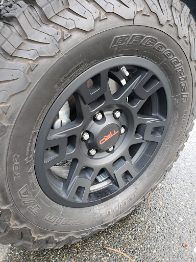 Tire Shop «Discount Tire Store - Renton, WA», reviews and photos, 361 S Grady Way, Renton, WA 98057, USA