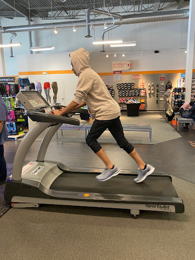 Running Store «Road Runner Sports», reviews and photos, 6630 Marie Curie Dr C, Elkridge, MD 21075, USA