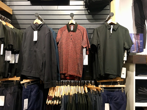 Sportswear Store «lululemon», reviews and photos, 622 Oakbrook Center, Oak Brook, IL 60523, USA