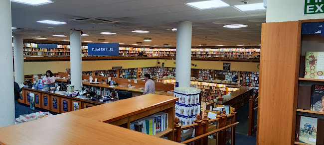 Comments and reviews of Blackwell's Bookshop