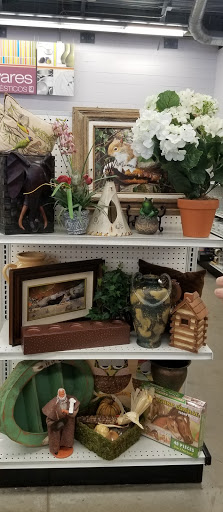 Thrift Store «Goodwill Central Texas - Lakeway», reviews and photos, 1901 RR 620 South, Lakeway, TX 78734, USA