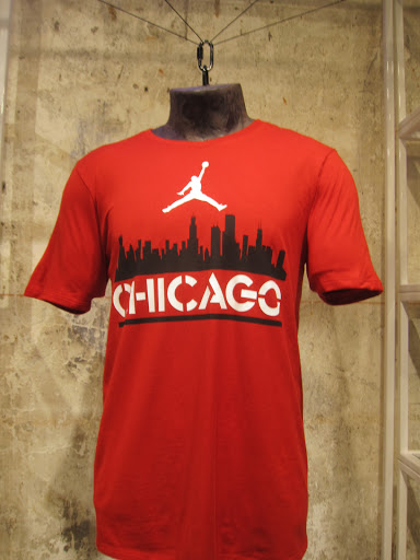 Shoe Store «Footaction», reviews and photos, 32 S State St, Chicago, IL 60603, USA