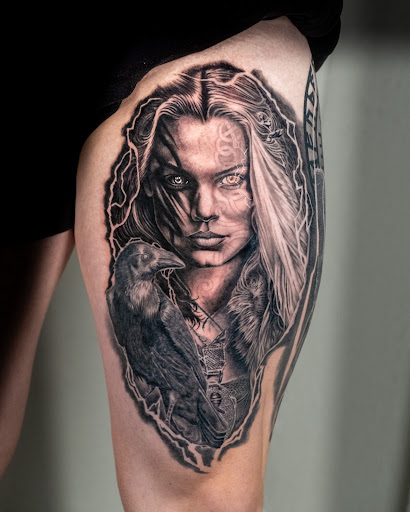 Explore small flowers tattoo ideas, creative tattoo ideas in Vancouver, available at Hopeless Tattoo & Piercing