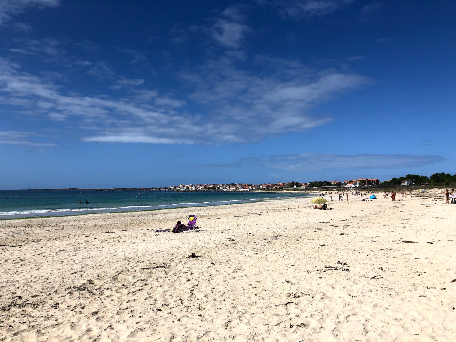 Foto de Ladeira beach con recta y larga