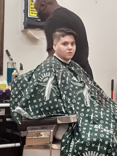 Barber Shop «FadeMasters Barber Shop», reviews and photos, 6893 Bandera Rd #2, Leon Valley, TX 78238, USA