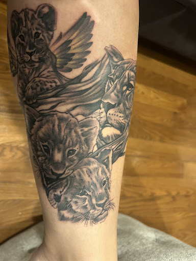Explore simple tattoo ideas for beginners, creative tattoo ideas in Geneva, available at BTK Ink