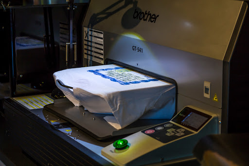 Custom T-shirt Store «Big Frog Custom T-Shirts of Valrico - Brandon», reviews and photos, 3478 Lithia Pinecrest Rd, Valrico, FL 33596, USA