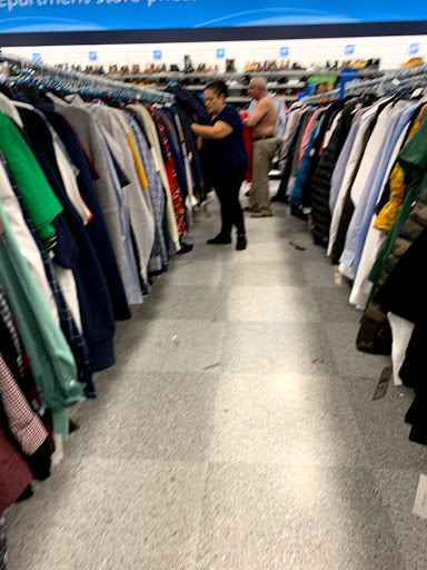 Clothing Store «Ross Dress for Less», reviews and photos, 7065 Cermak Rd, Berwyn, IL 60402, USA