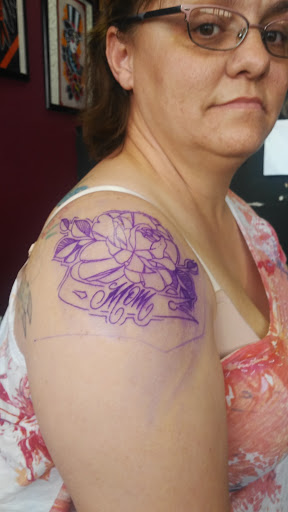 Body Piercing Shop «Scarlets Web Tattoo Boutique», reviews and photos, 6330 Spencer Hwy, Pasadena, TX 77505, USA