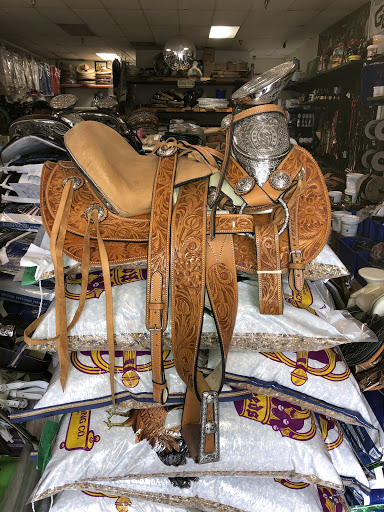 Pet Supply Store «La Hacienda Pet Shop», reviews and photos, 2534 E Alondra Blvd, Compton, CA 90221, USA