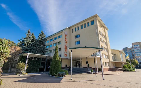 Готельно-ресторанний комплекс "Черкаси Палац" | Hotel and restaurant complex "Cherkasy Palace" image