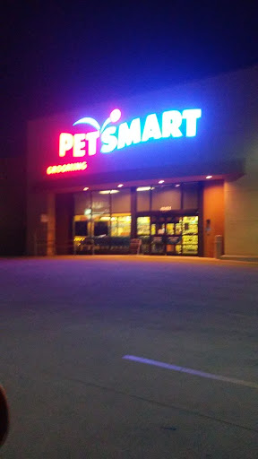 Pet Supply Store «PetSmart», reviews and photos, 40451 Lowes Ave, Gonzales, LA 70737, USA