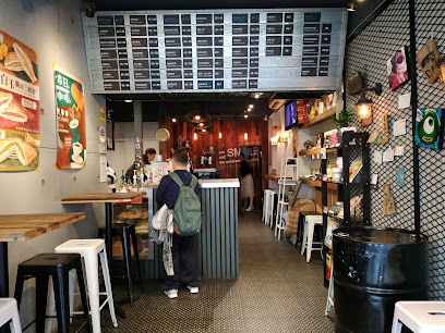 YOLO's Cafe