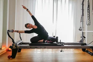 Yorbes Studio - Rebecca Zacchi - Studio Yoga Pilates & Massaggi Professionali - No Cinesi image