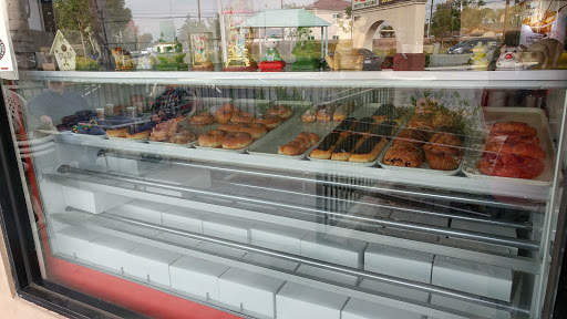 Donut Shop «M & M Donuts», reviews and photos, 1614 W Katella Ave, Anaheim, CA 92802, USA