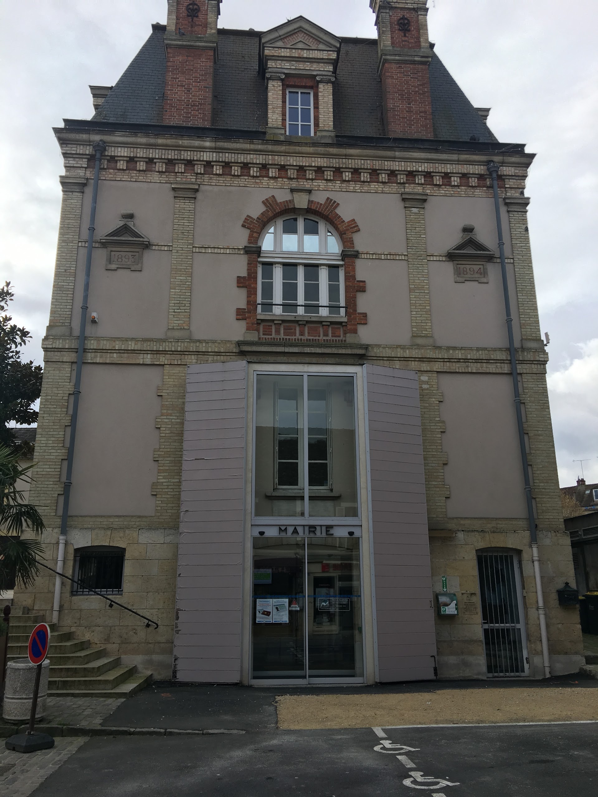 Photo n° 1 de l'avis de Laurenzo.i fait le 01/02/2018 à 22:39