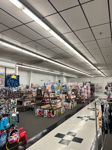 Clothing Store «Burlington Coat Factory», reviews and photos, 1116 E Stone Dr, Kingsport, TN 37660, USA