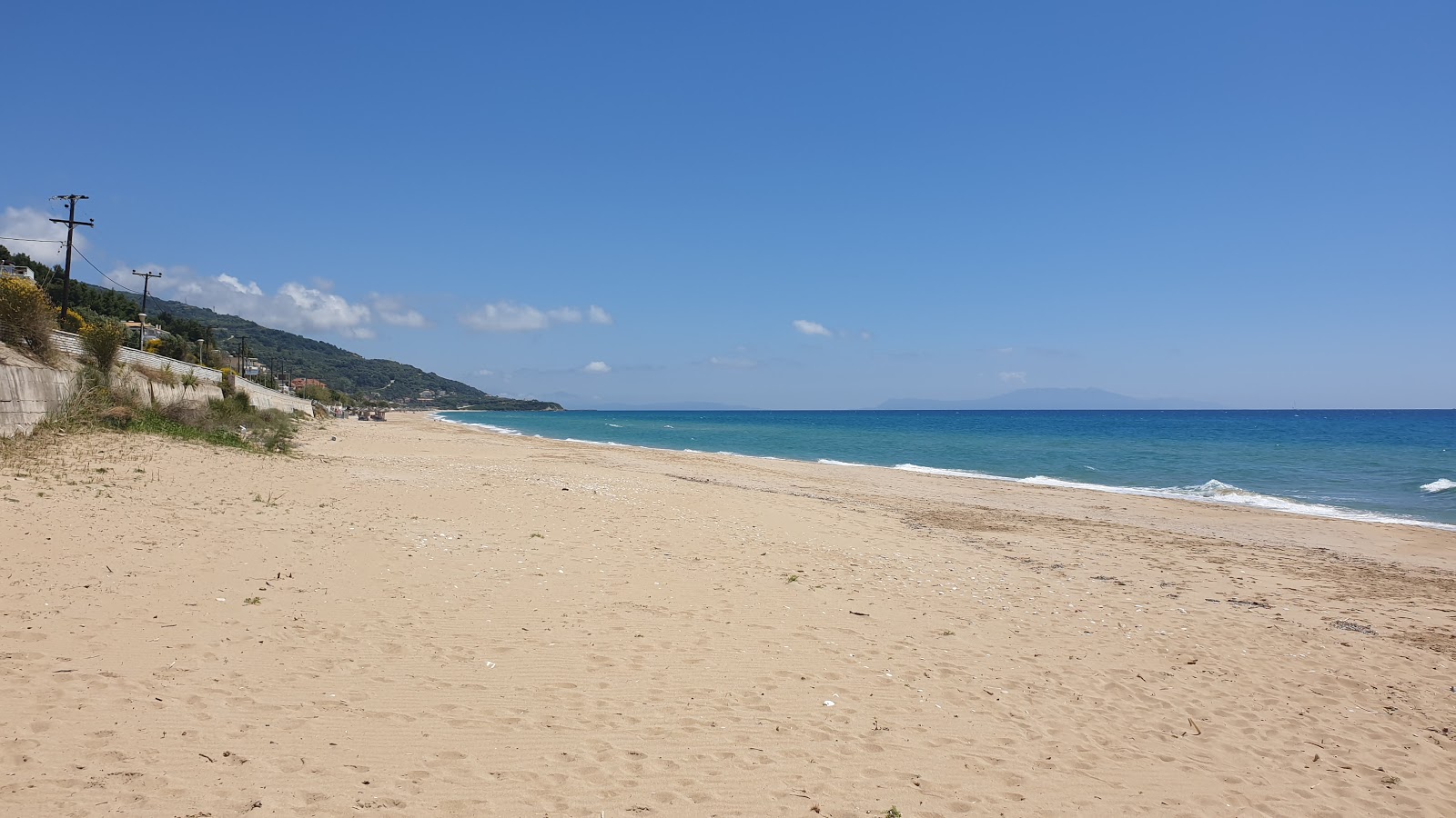 loutsas beach的照片 - 推荐给有孩子的家庭旅行者