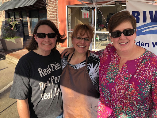 Nail Salon «Kut Ups Hair & Nail Salon», reviews and photos, 1517 9th St NE, Leeds, AL 35094, USA